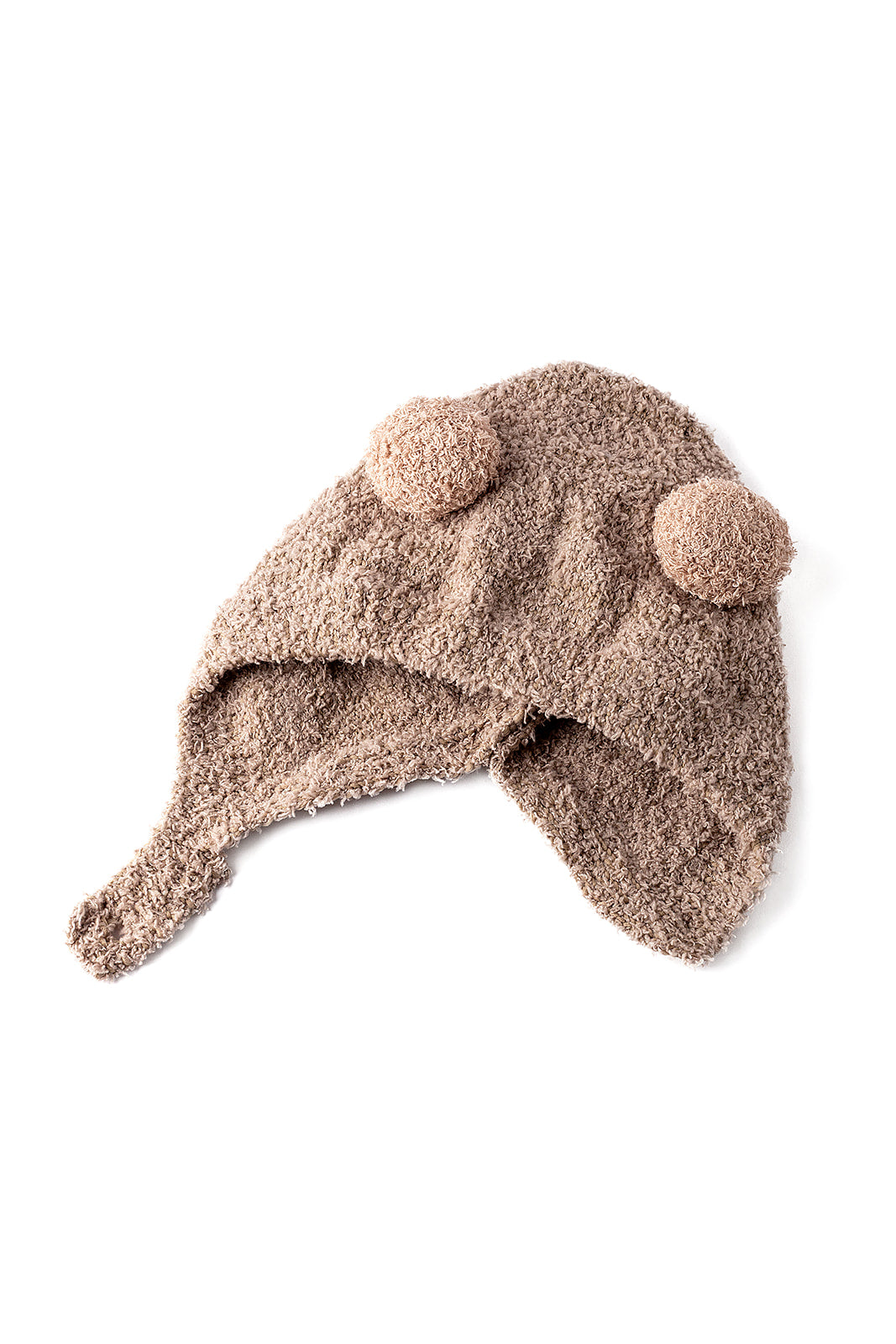 כובע חורף פרוותי עם פונפונים