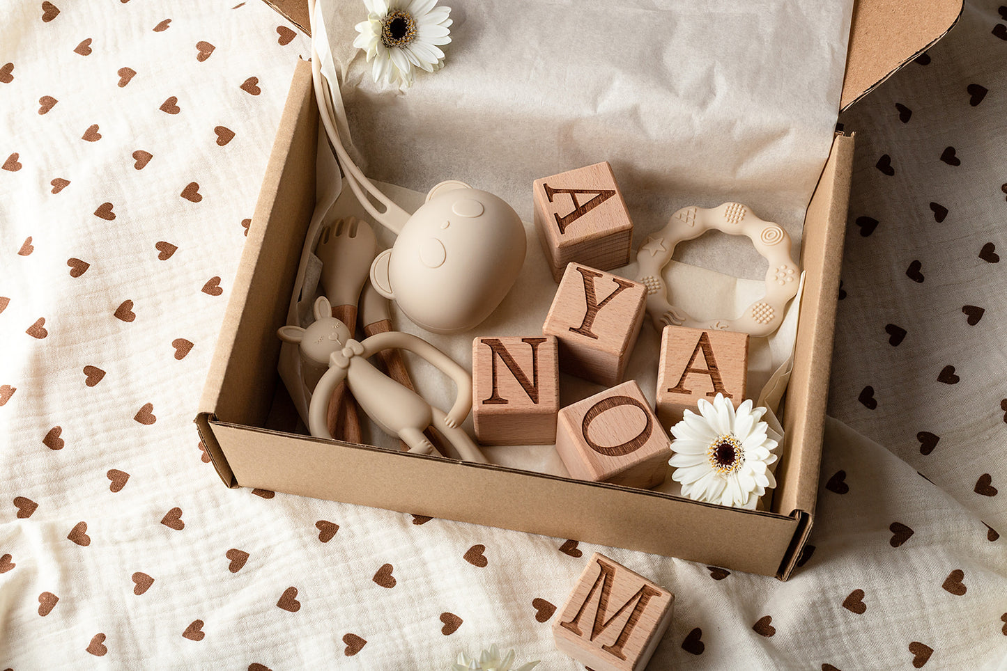 קוביות שם מעץ